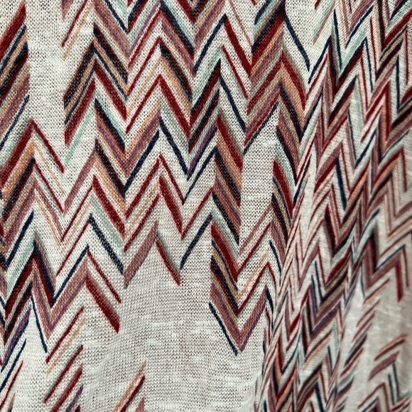 Wallflower womens mulitcolor chevron shirt Size Large - Picture 11 of 13